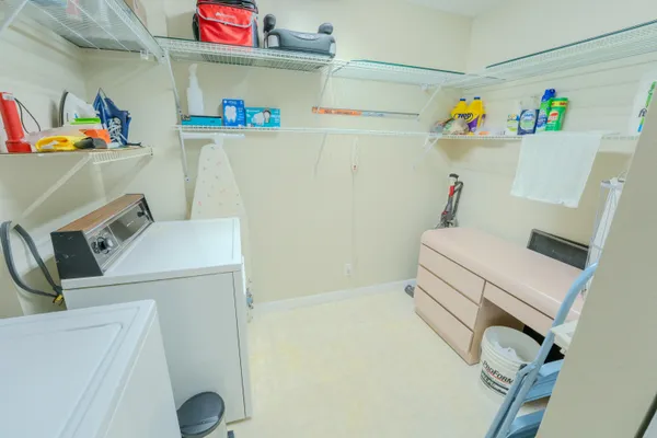 $1,700 | 4725 Lucerne Lakes Boulevard East, Unit 203, Lake Worth, FL 33467