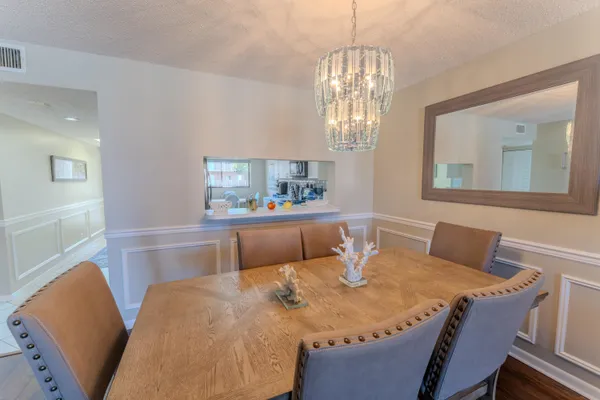 $1,700 | 4725 Lucerne Lakes Boulevard East, Unit 203, Lake Worth, FL 33467