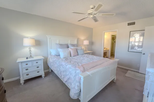 $1,700 | 4725 Lucerne Lakes Boulevard East, Unit 203, Lake Worth, FL 33467