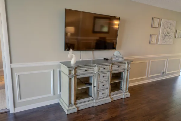 $1,700 | 4725 Lucerne Lakes Boulevard East, Unit 203, Lake Worth, FL 33467