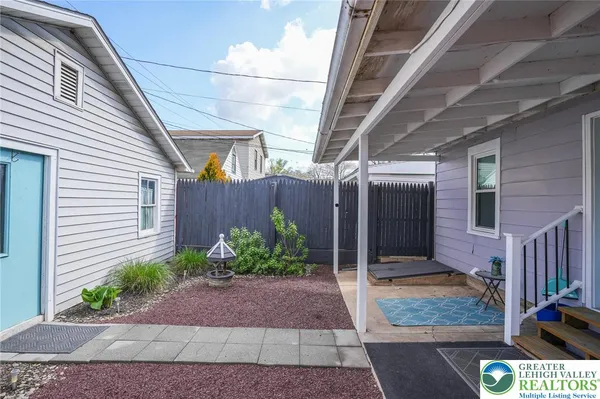 $1,850 | 637 Lehigh Avenue, Palmerton, PA 18071