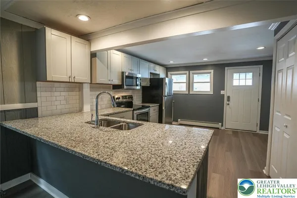 $1,850 | 637 Lehigh Avenue, Palmerton, PA 18071