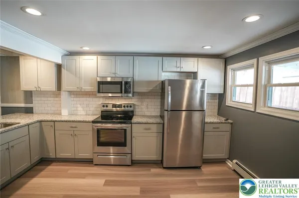 $1,850 | 637 Lehigh Avenue, Palmerton, PA 18071