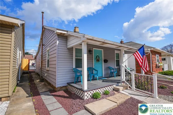 $1,850 | 637 Lehigh Avenue, Palmerton, PA 18071