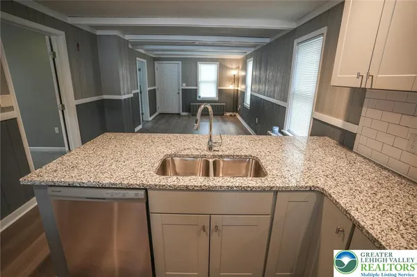 $1,850 | 637 Lehigh Avenue, Palmerton, PA 18071