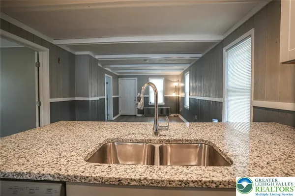 $1,850 | 637 Lehigh Avenue, Palmerton, PA 18071