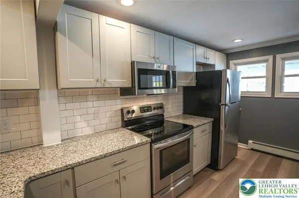 $1,850 | 637 Lehigh Avenue, Palmerton, PA 18071