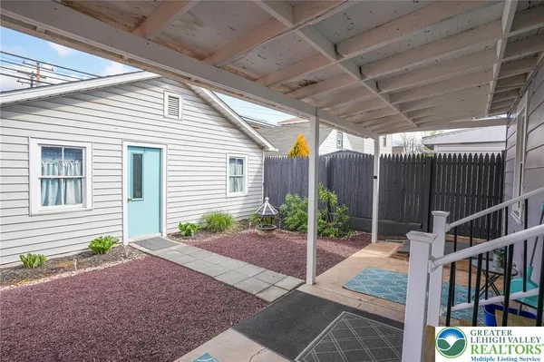 $1,850 | 637 Lehigh Avenue, Palmerton, PA 18071