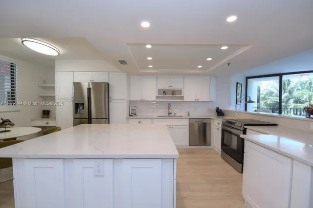 $1,000,000 | 2565 South Ocean Boulevard, Unit 205N, Highland Beach, FL 33487