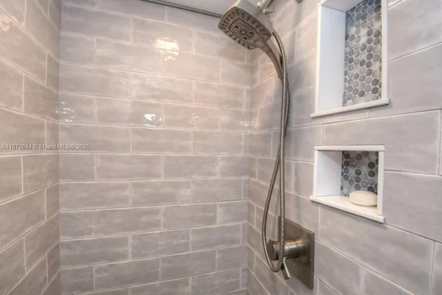 $1,000,000 | 2565 South Ocean Boulevard, Unit 205N, Highland Beach, FL 33487