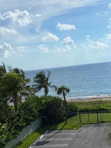 $1,000,000 | 2565 South Ocean Boulevard, Unit 205N, Highland Beach, FL 33487