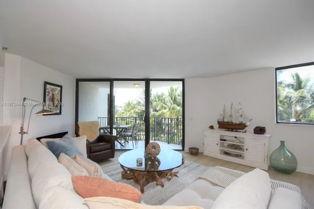 $1,000,000 | 2565 South Ocean Boulevard, Unit 205N, Highland Beach, FL 33487