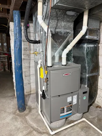 $100,000 | 109 White Street North, Comfrey, MN 56019