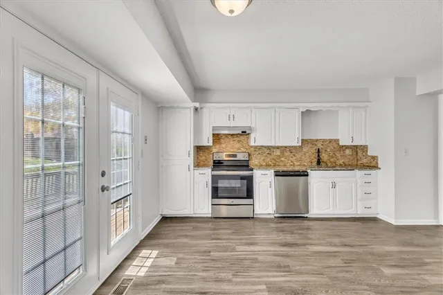 $284,000 | 10705 Northwest 58th Street, Kansas City, MO 64152