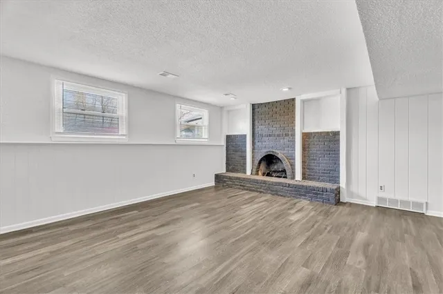 $284,000 | 10705 Northwest 58th Street, Kansas City, MO 64152