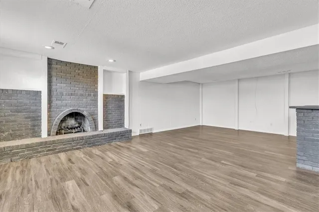 $284,000 | 10705 Northwest 58th Street, Kansas City, MO 64152