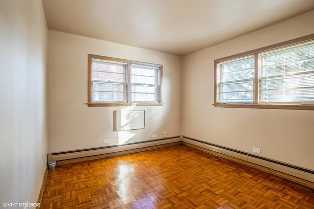 $1,650 | 1022 Arnold Court, Unit B, Des Plaines, IL 60016