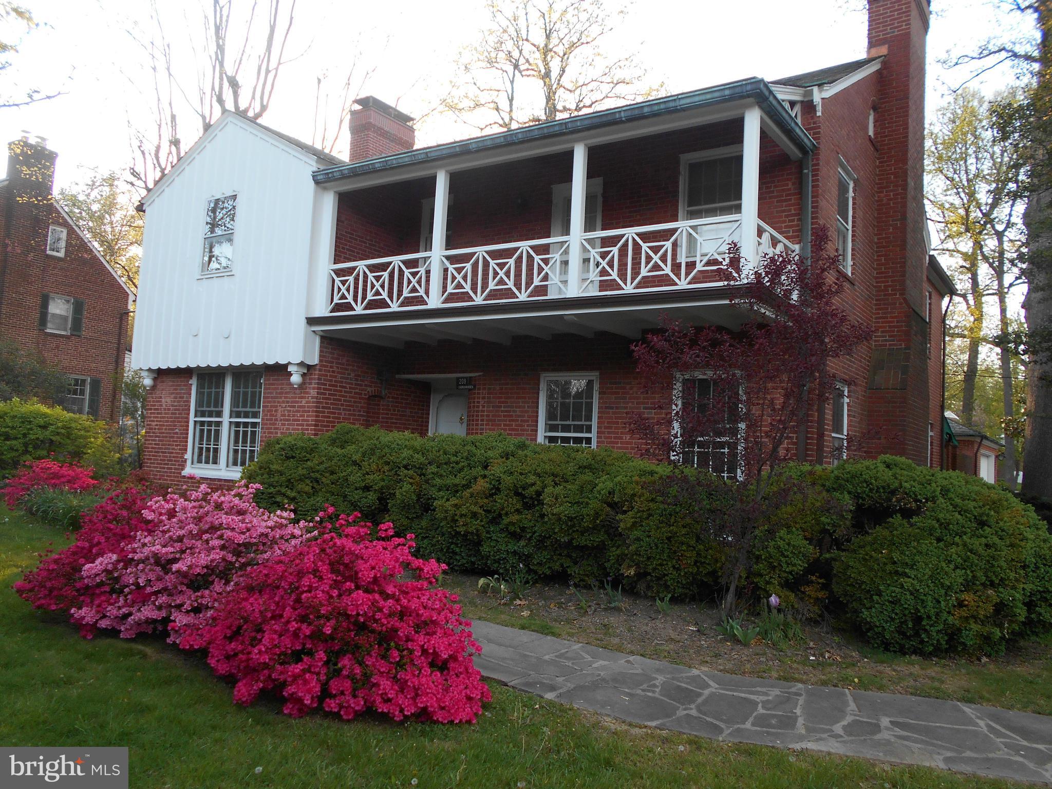 209 Churchwardens Road Baltimore, MD 21212 - Photo 1 of 30 Exterior (Front)