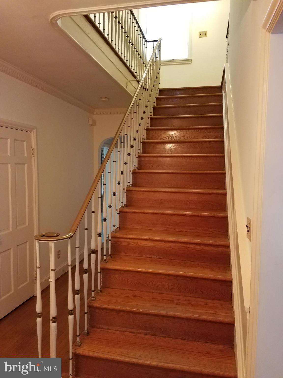 209 Churchwardens Road Baltimore, MD 21212 - Photo 3 of 30 Interior (General)