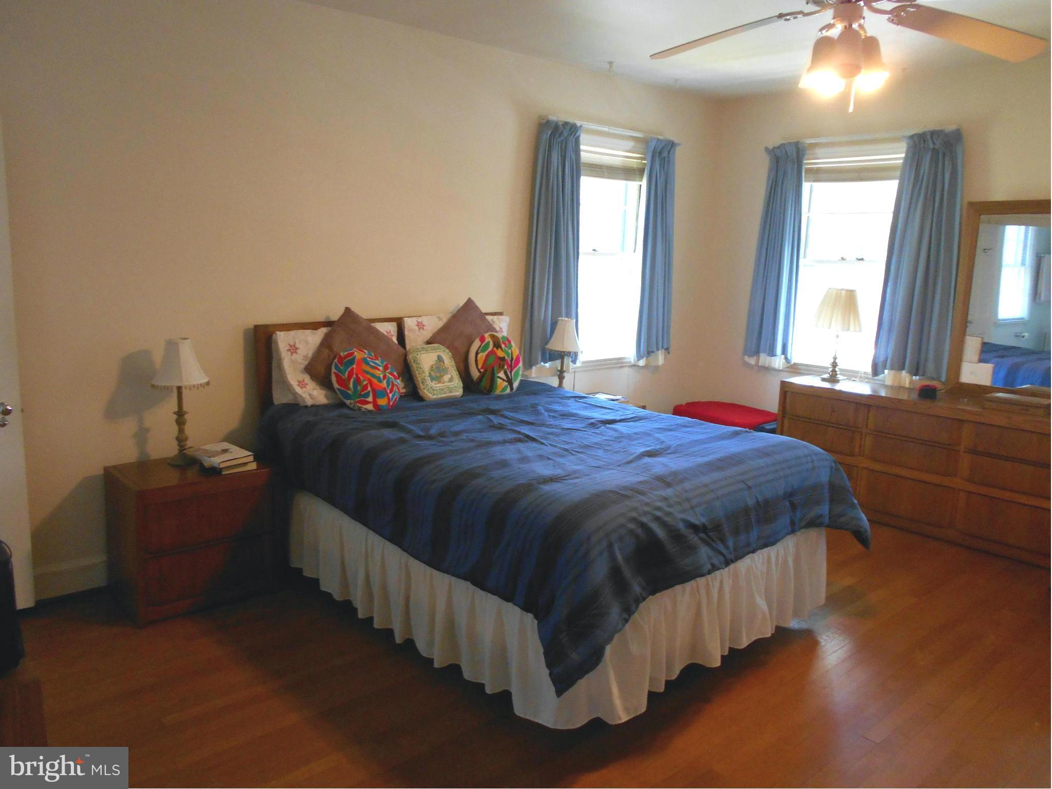 209 Churchwardens Road Baltimore, MD 21212 - Photo 21 of 30 Bedroom (Master)