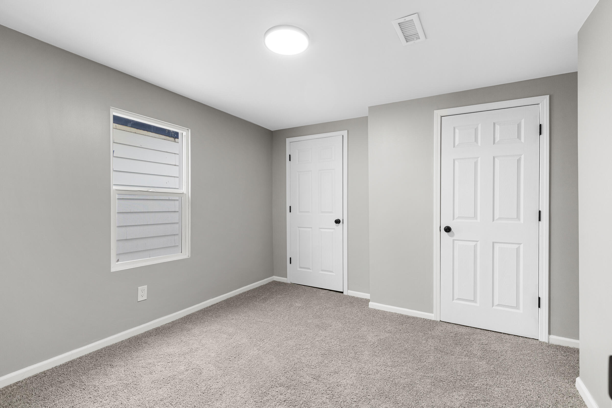 2908 West Clarke Street Milwaukee, WI 53210 - Photo 13 of 21 main bedroom