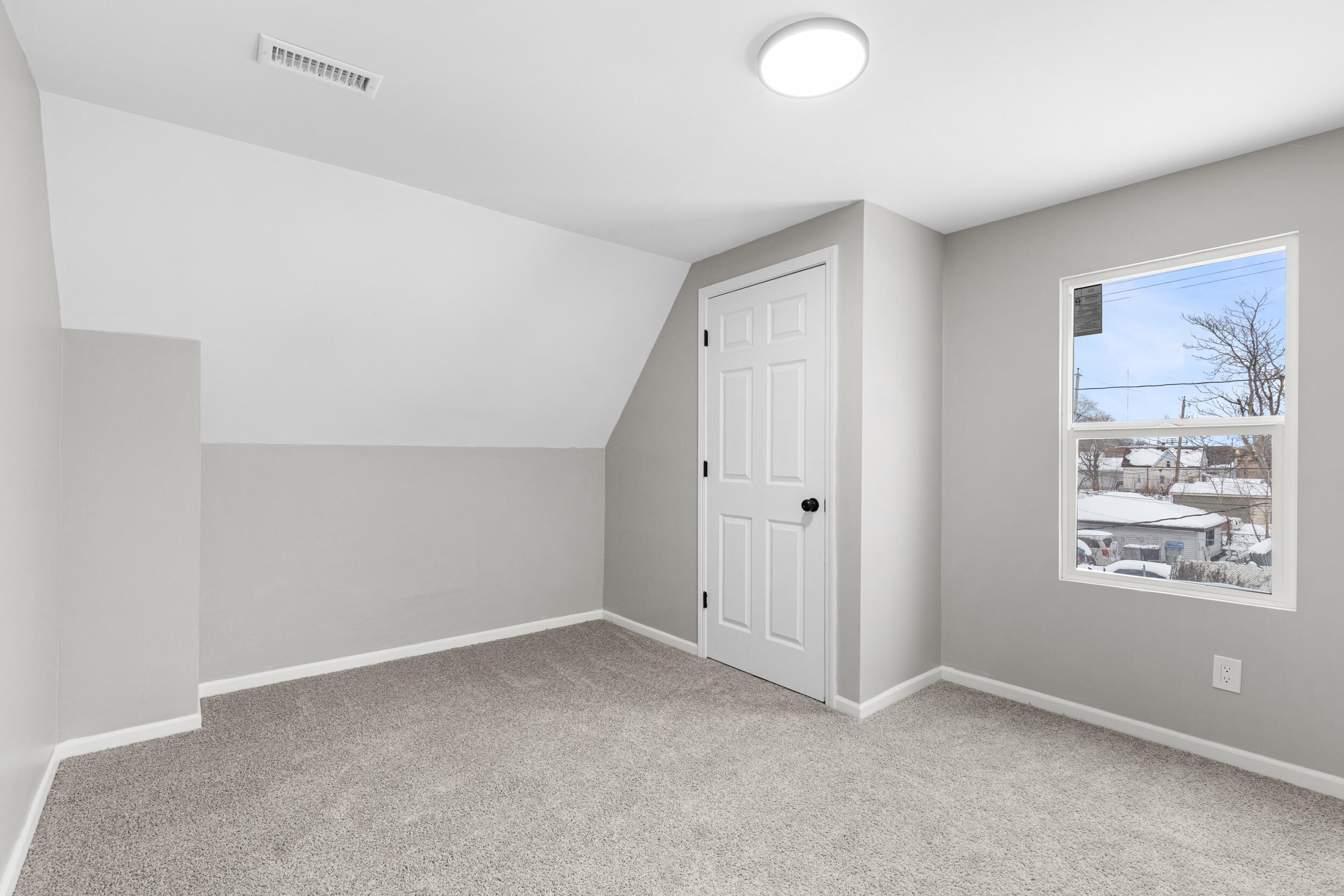 2908 West Clarke Street Milwaukee, WI 53210 - Photo 15 of 21 bedroom 5 upper