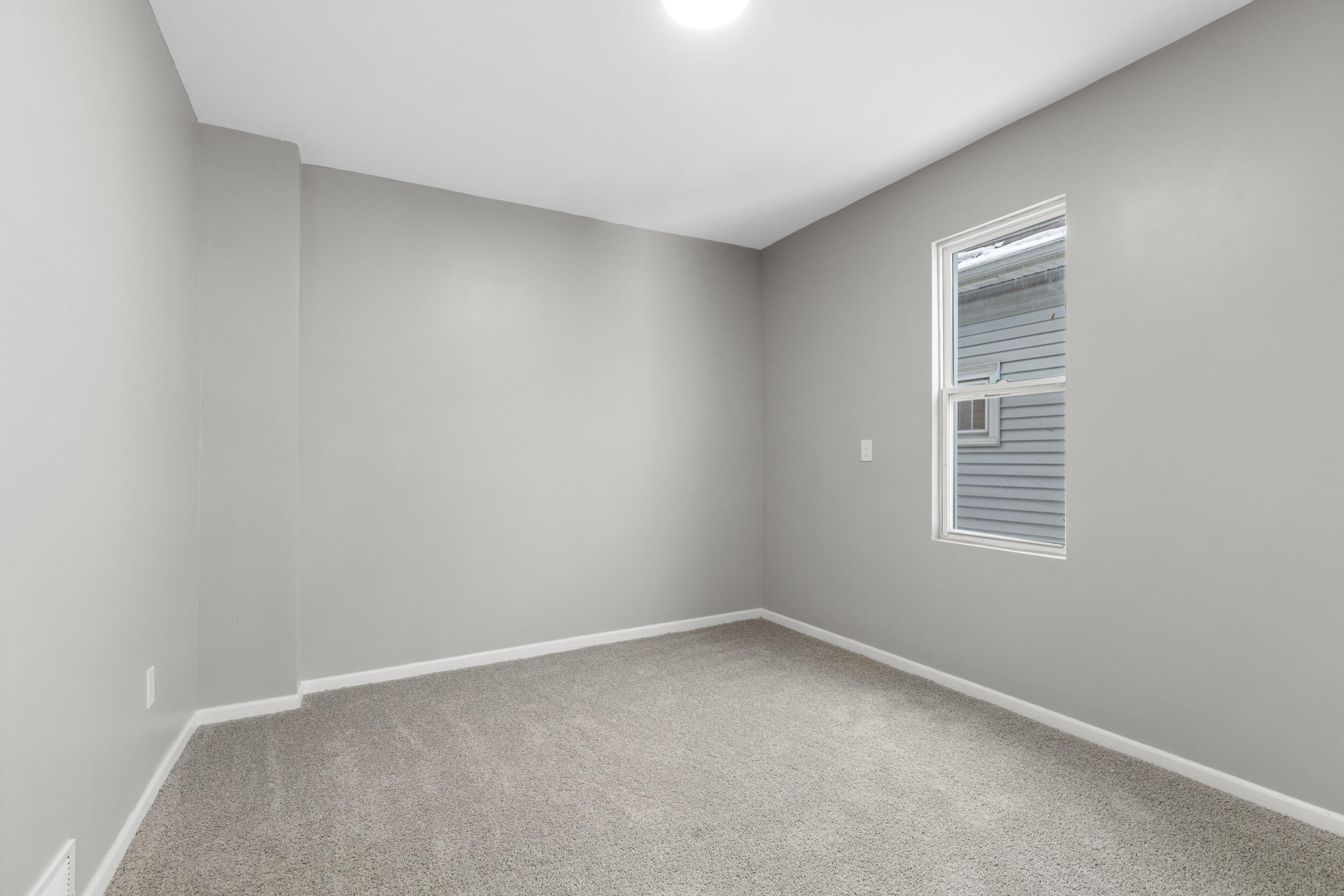 2908 West Clarke Street Milwaukee, WI 53210 - Photo 17 of 21 bedroom 3 main