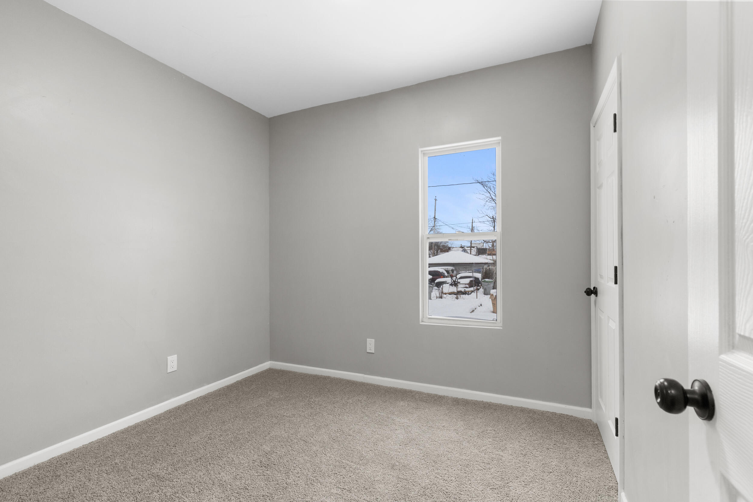 2908 West Clarke Street Milwaukee, WI 53210 - Photo 18 of 21 bedroom 2 main