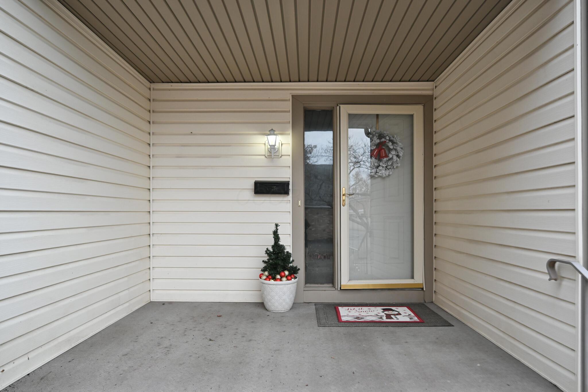 2159 Olympic Street Springfield, OH 45503 - Photo 5 of 37 20251124-2159 Olympic-0005