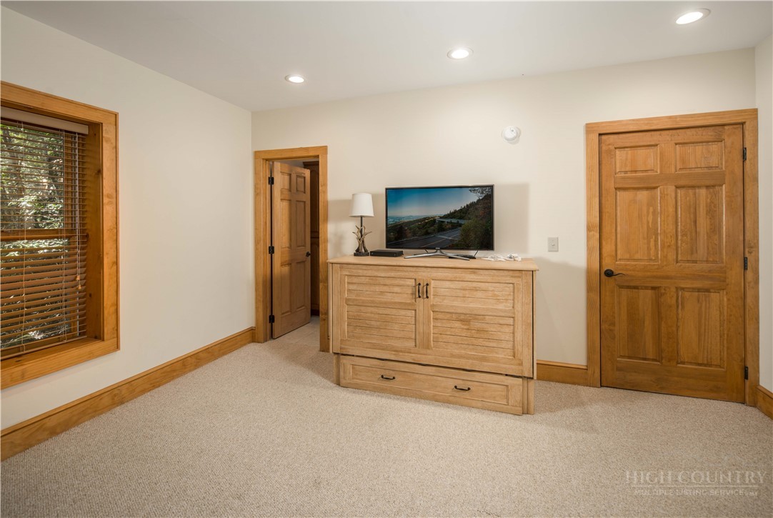 141 Settlers Rest, Unit B Boone, NC 28607 - Photo 32 of 46 Gallery Image 32