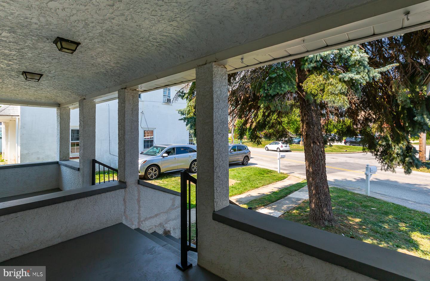 334 East Conestoga Road Wayne, PA 19087 - Photo 8 of 38