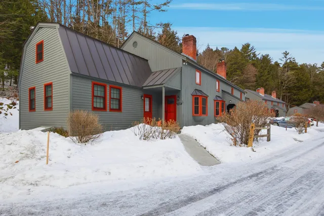 $254,000 | 574 Willard Road, Hartford, VT 05059