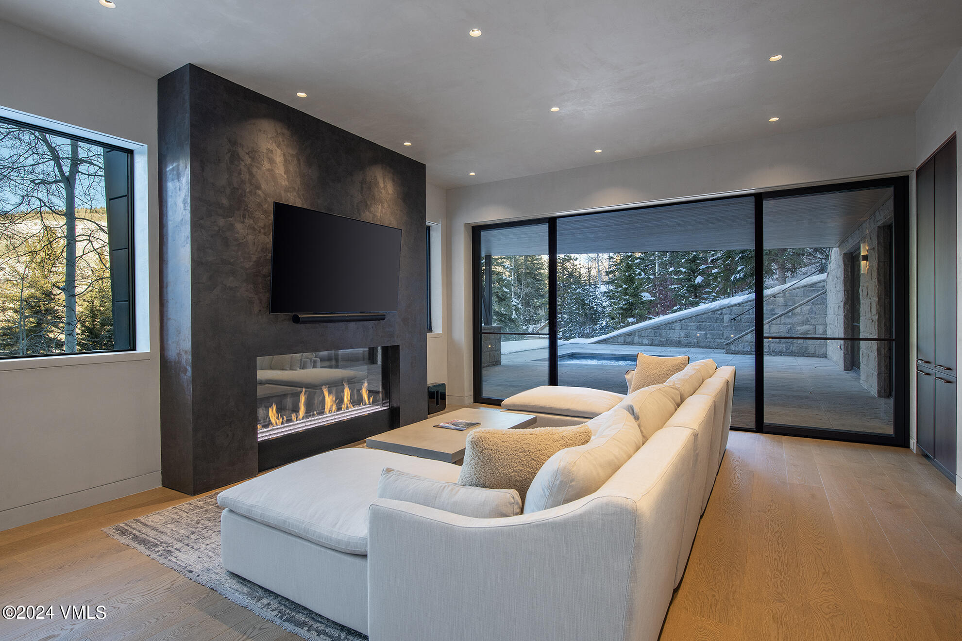 307 Rockledge Road Vail, CO 81657 - Photo 5 of 15 DSC_0814