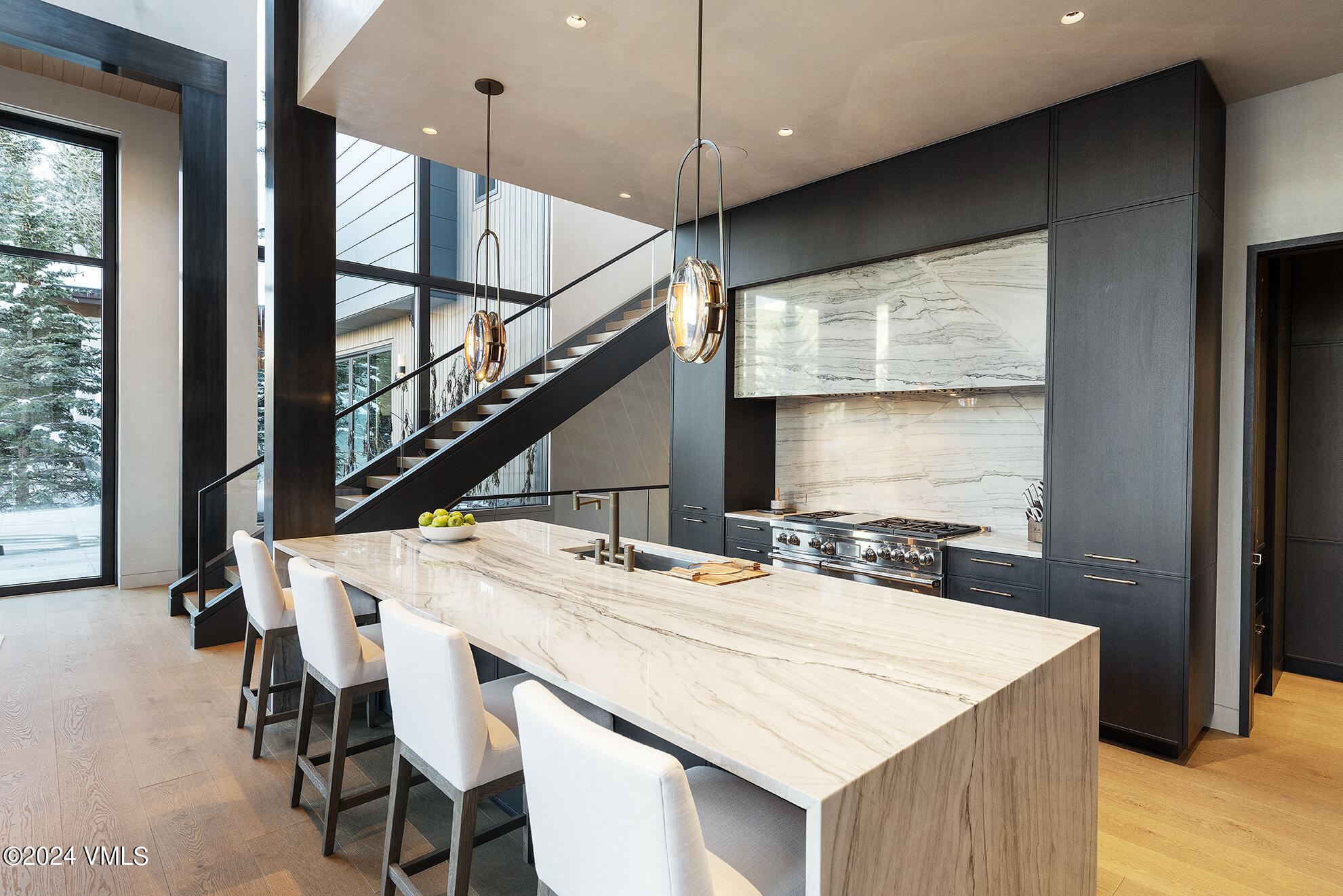 307 Rockledge Road Vail, CO 81657 - Photo 6 of 15 DSC_0818