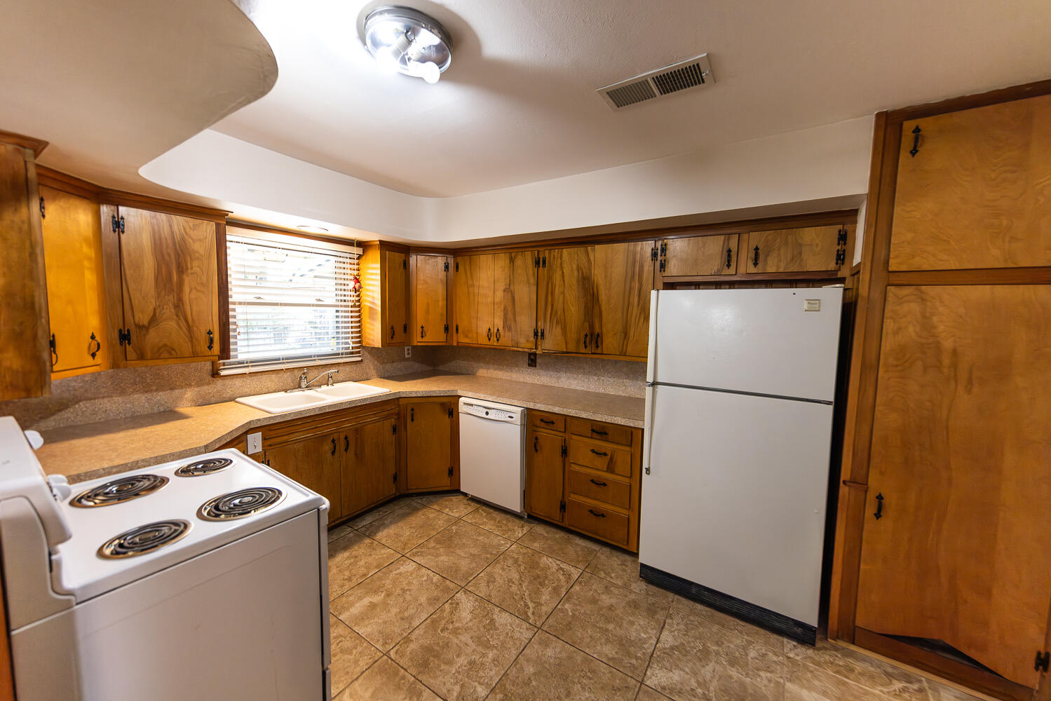 3501 46th Street Lubbock, TX 79413 - Photo 3 of 20 2L9A9714