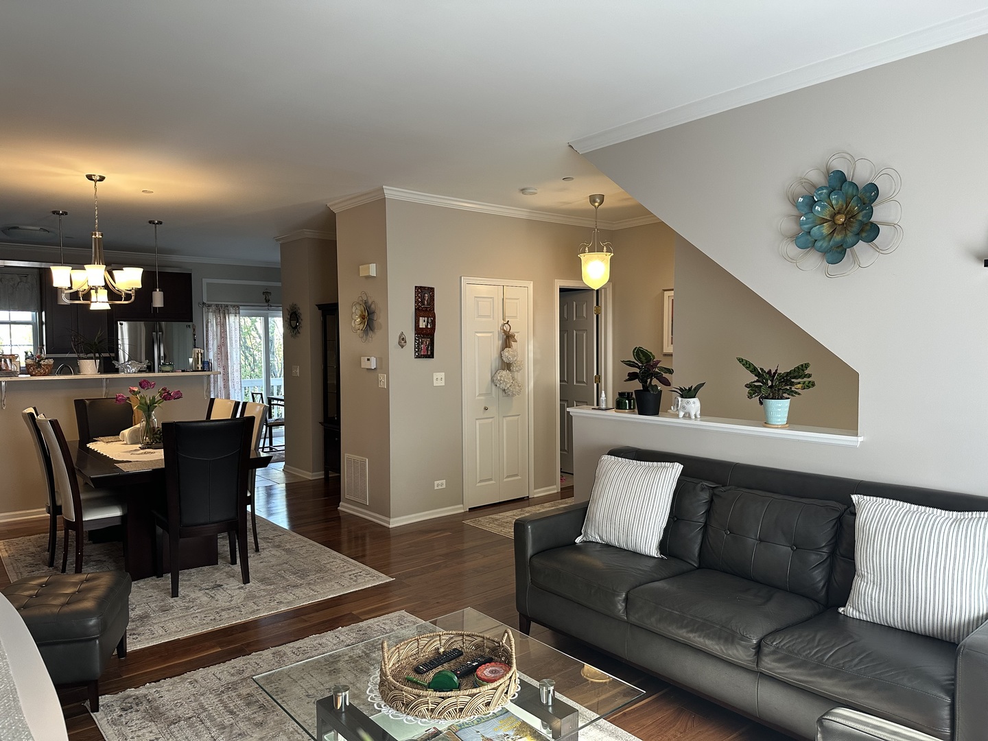 172 East River Road, Unit R Des Plaines, IL 60016 - Photo 8 of 35