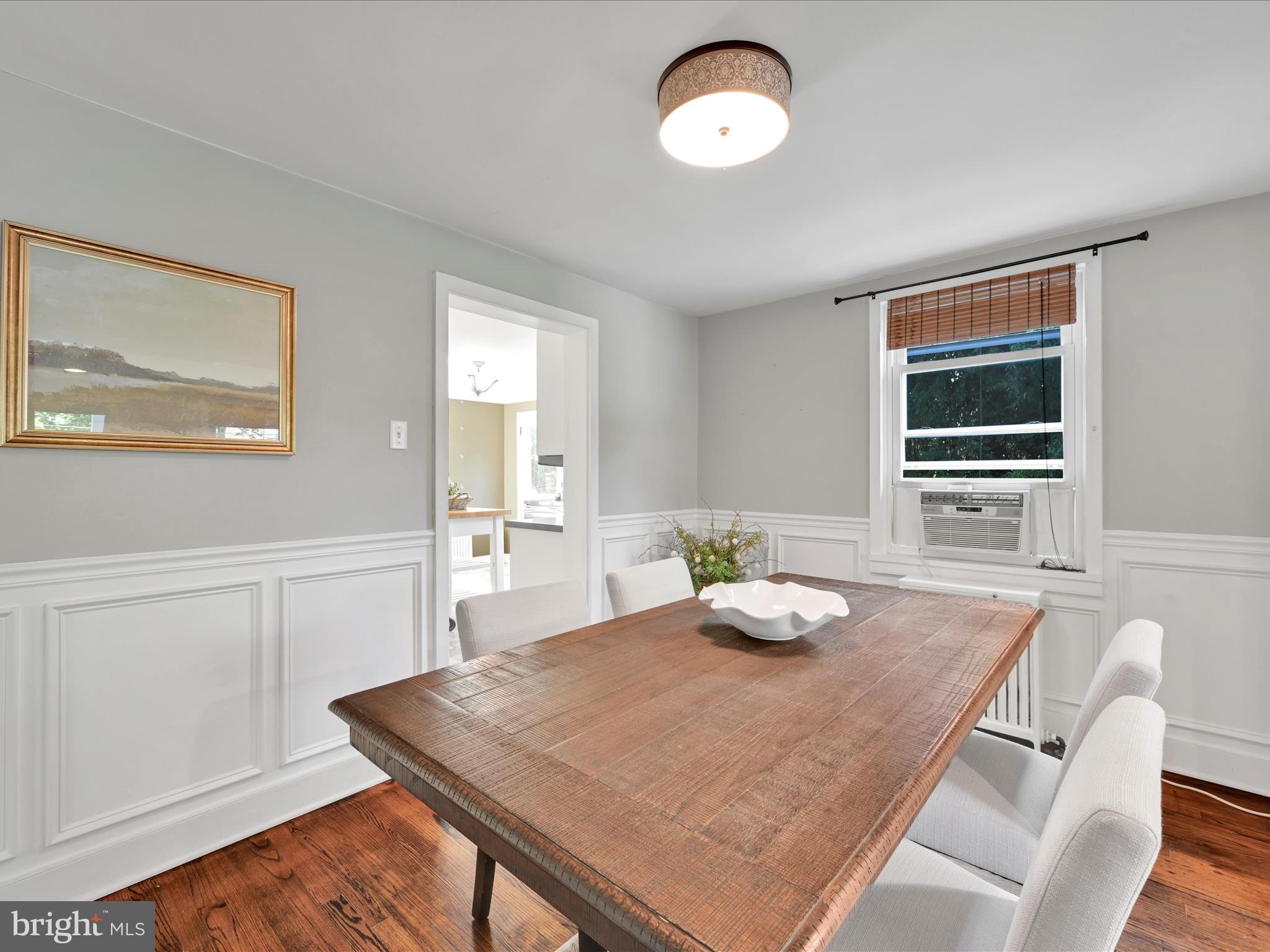 925 Old Road Strasburg, PA 17579 - Photo 9 of 37 Dining Room