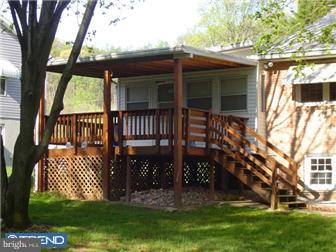 5759 Stoudts Ferry Bridge Road Reading, PA 19605 - Photo 10 of 12 Deck