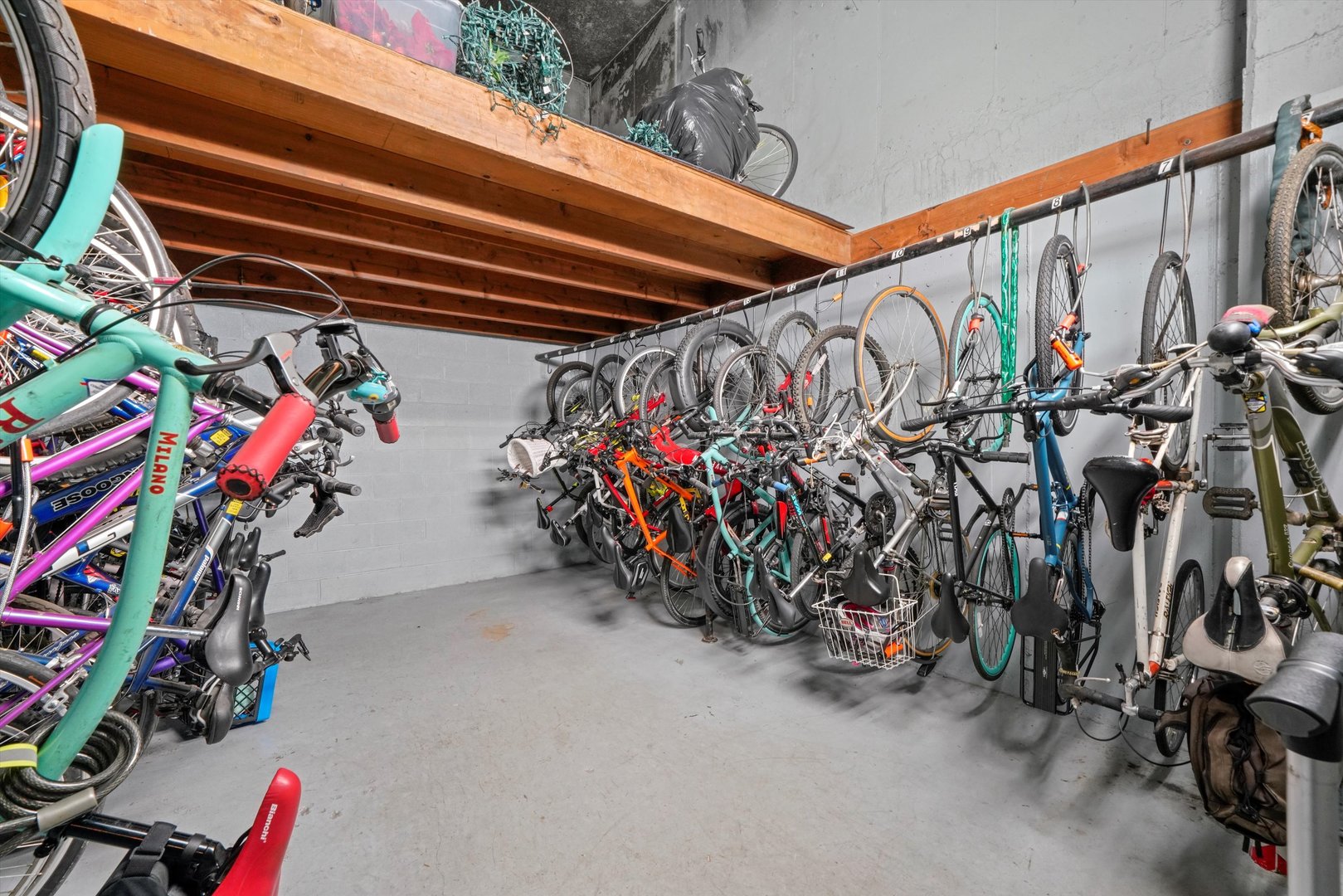 5757 North Sheridan Road, Unit 5J Chicago, IL 60660 - Photo 29 of 44 a view of a bike storage with bicycles