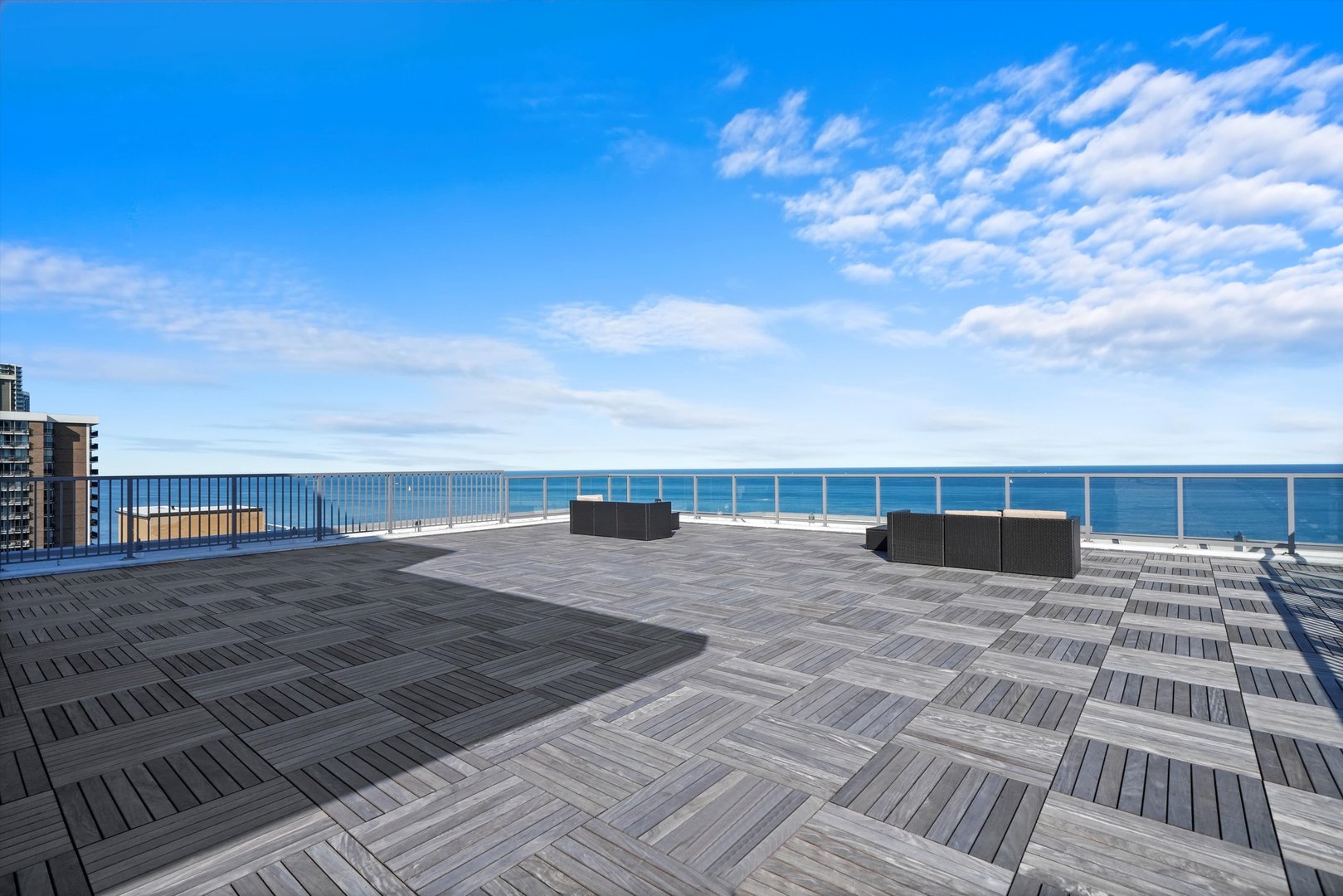 5757 North Sheridan Road, Unit 5J Chicago, IL 60660 - Photo 31 of 44