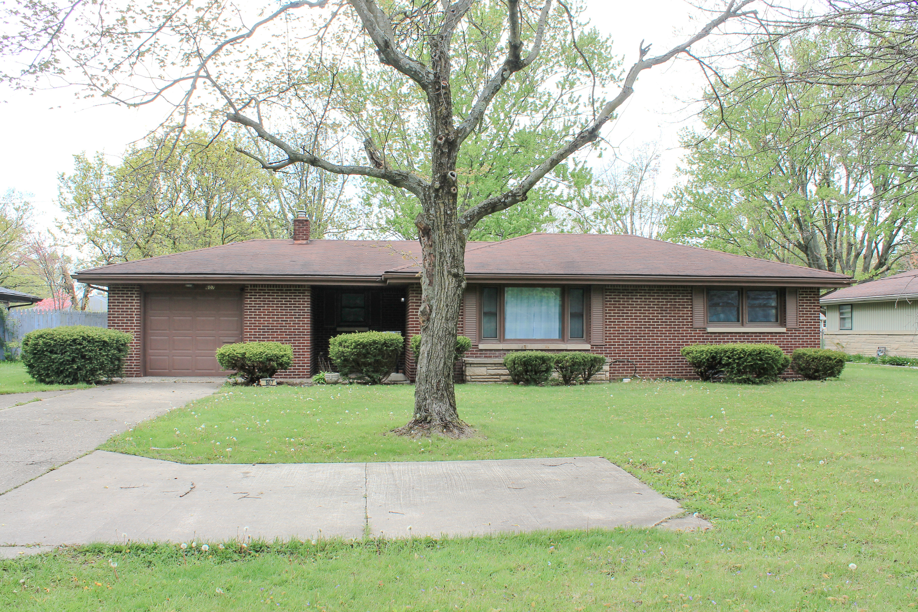 607 South Rangeline Road Anderson, IN 46012 - Photo 1 of 10 Gallery Image 1