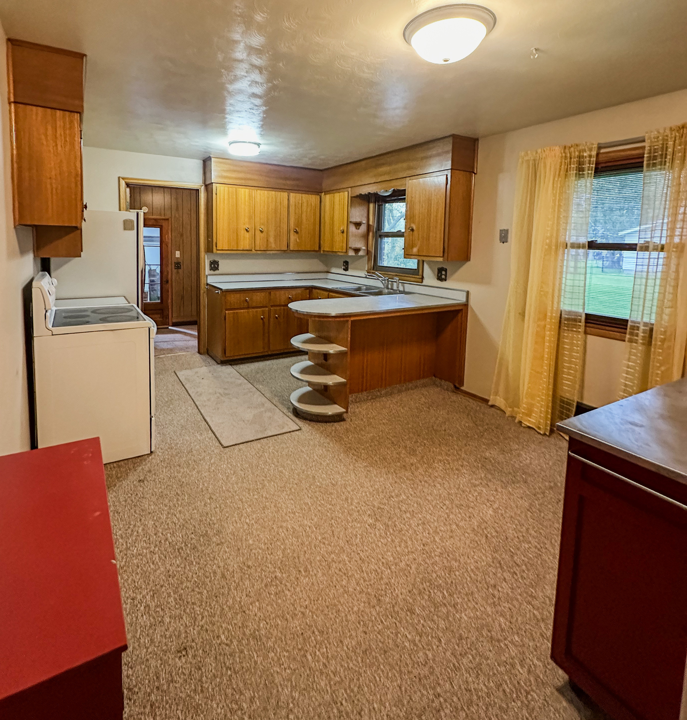 607 South Rangeline Road Anderson, IN 46012 - Photo 3 of 10 Gallery Image 3