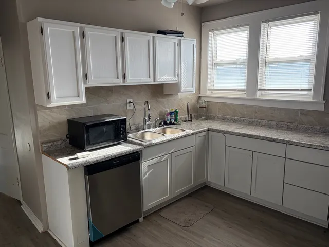 $1,475 | 10226 South Vernon Avenue, Unit 2, Chicago, IL 60628