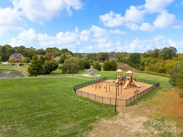 $449,500 | 14569 Greenpoint Lane, Huntersville, NC 28078