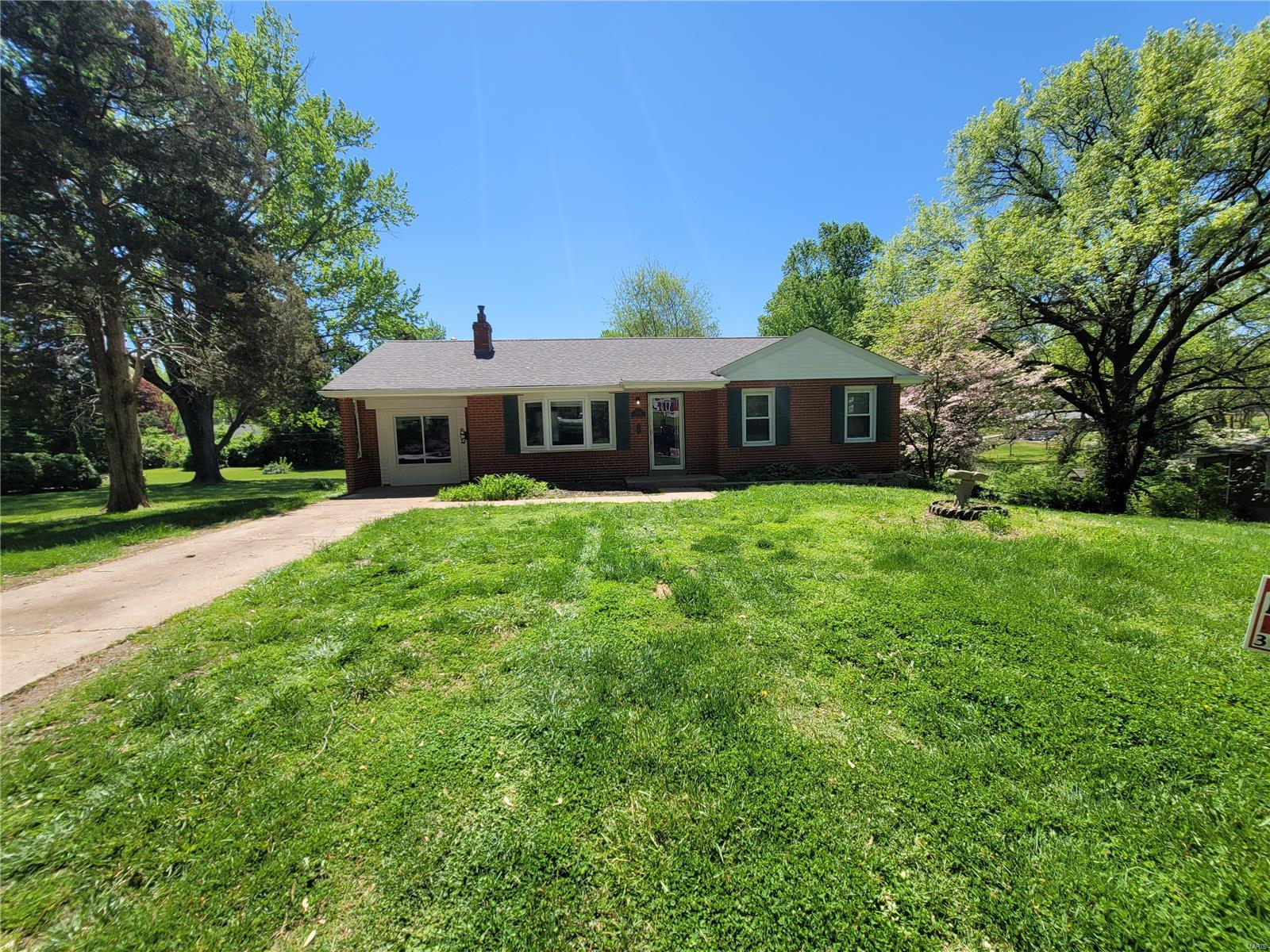 1314 Stein Road St. Louis, MO 63135 - Photo 1 of 29 Gallery Image 1