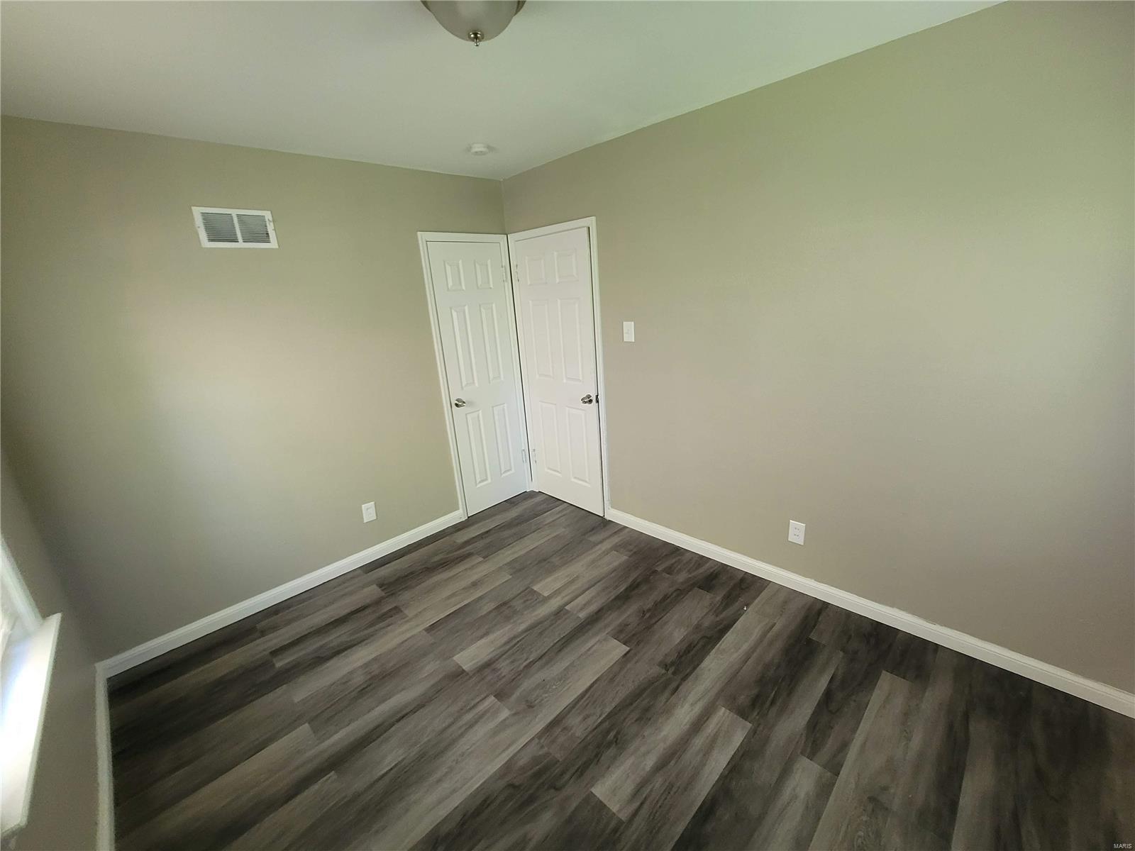 1314 Stein Road St. Louis, MO 63135 - Photo 19 of 29 Gallery Image 19