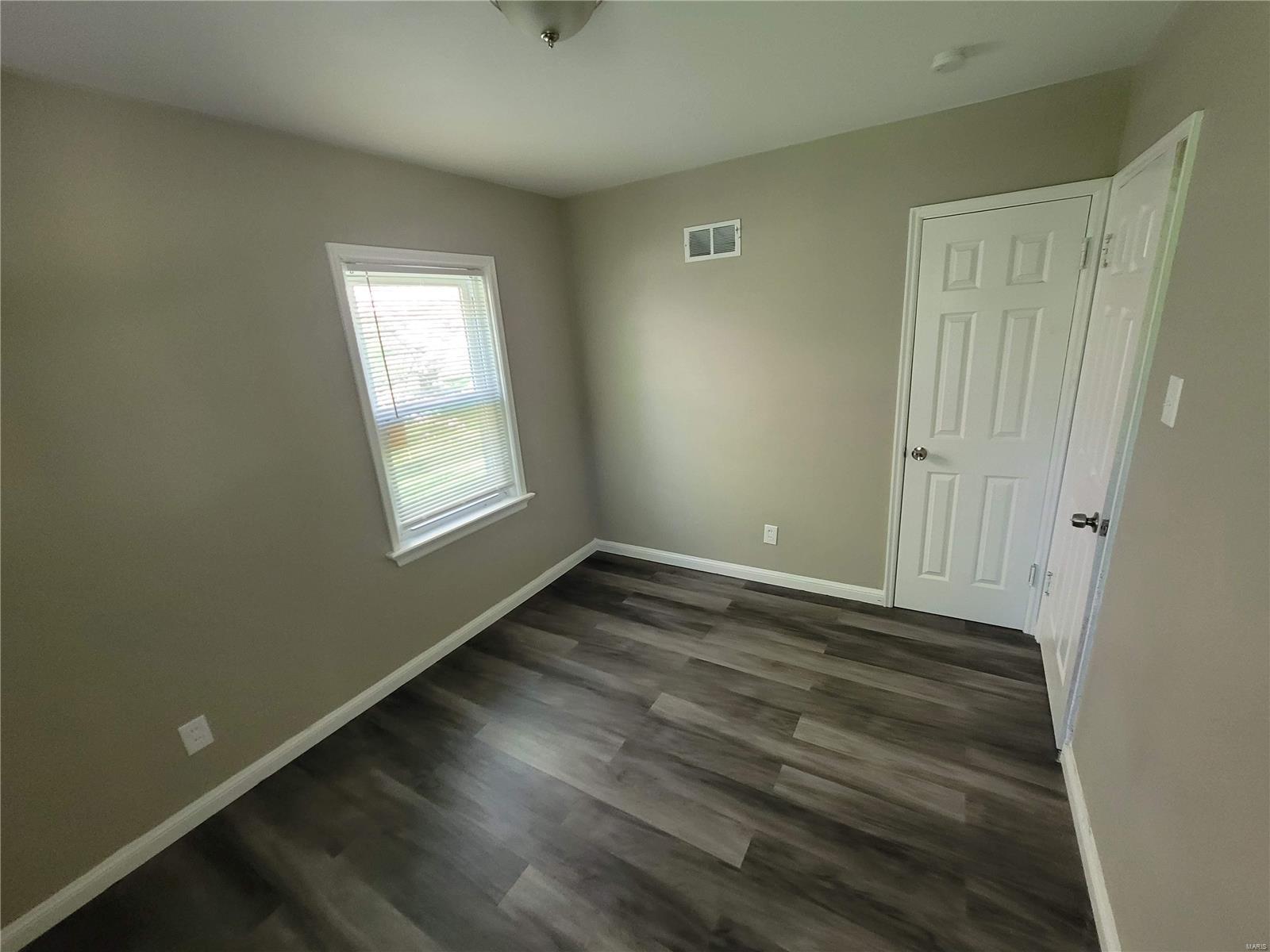 1314 Stein Road St. Louis, MO 63135 - Photo 20 of 29 Gallery Image 20