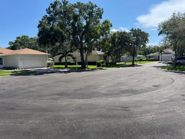 $599,000 | 3833 Buxton Street Southwest, Vero Beach, FL 32968