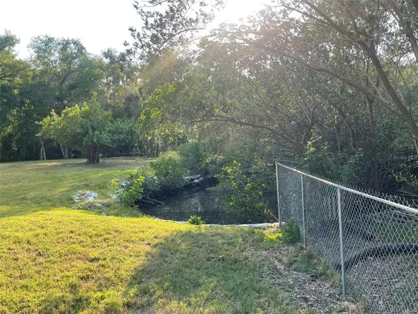 $300,000 | 10020 Linda Street, Gibsonton, FL 33534