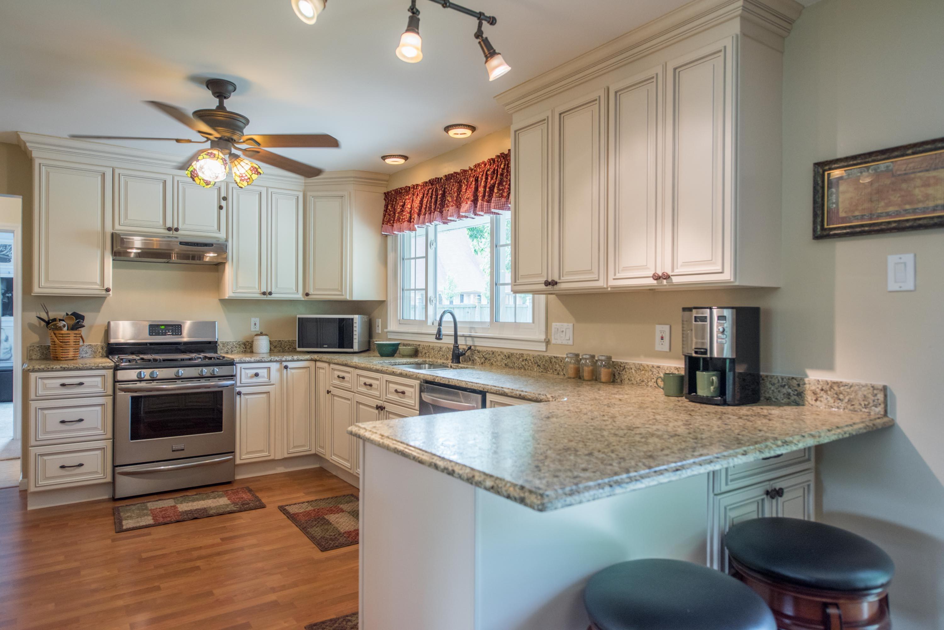 2268 Lytham Road Columbus, OH 43220 - Photo 11 of 30